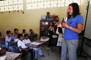 Os professores da rede estadual de Pernambuco irão receber uma premiação extra em dinheiro